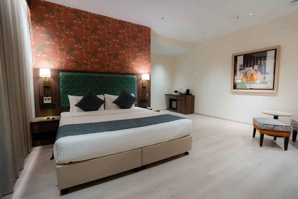 Executive Room 4